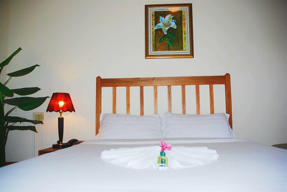 Pacific Crown Hotel Honiara Zewnętrze zdjęcie