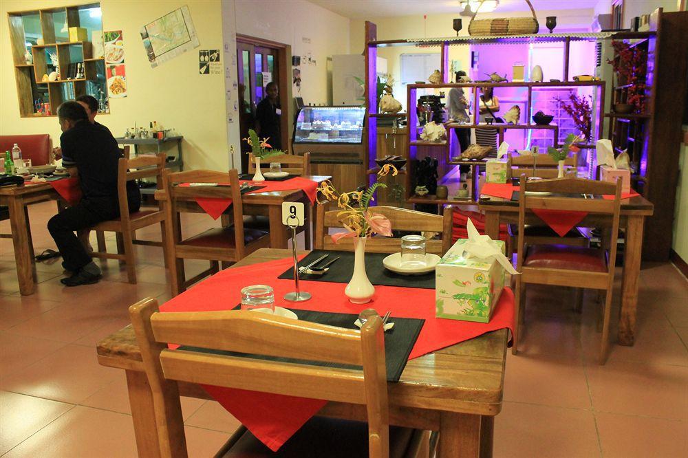 Pacific Crown Hotel Honiara Zewnętrze zdjęcie