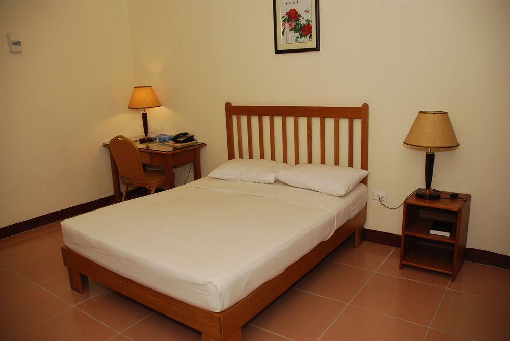 Pacific Crown Hotel Honiara Zewnętrze zdjęcie