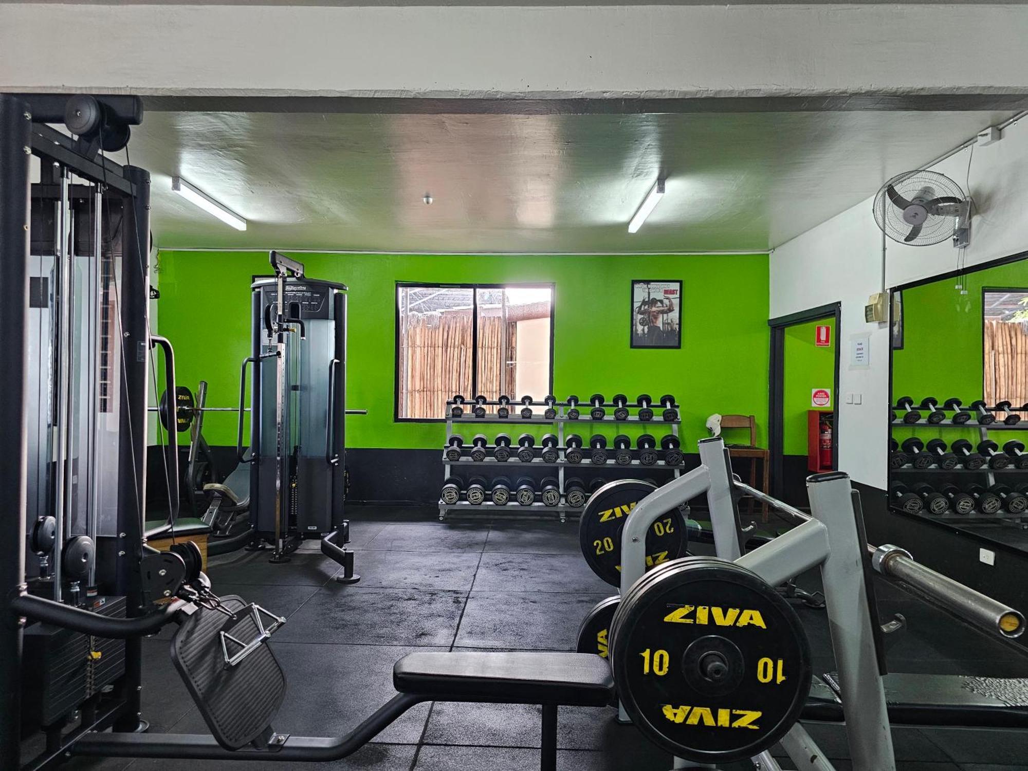 Pacific Crown Hotel Honiara Zewnętrze zdjęcie