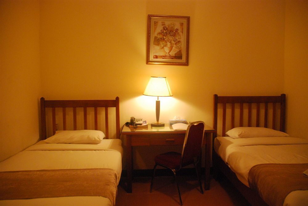Pacific Crown Hotel Honiara Zewnętrze zdjęcie