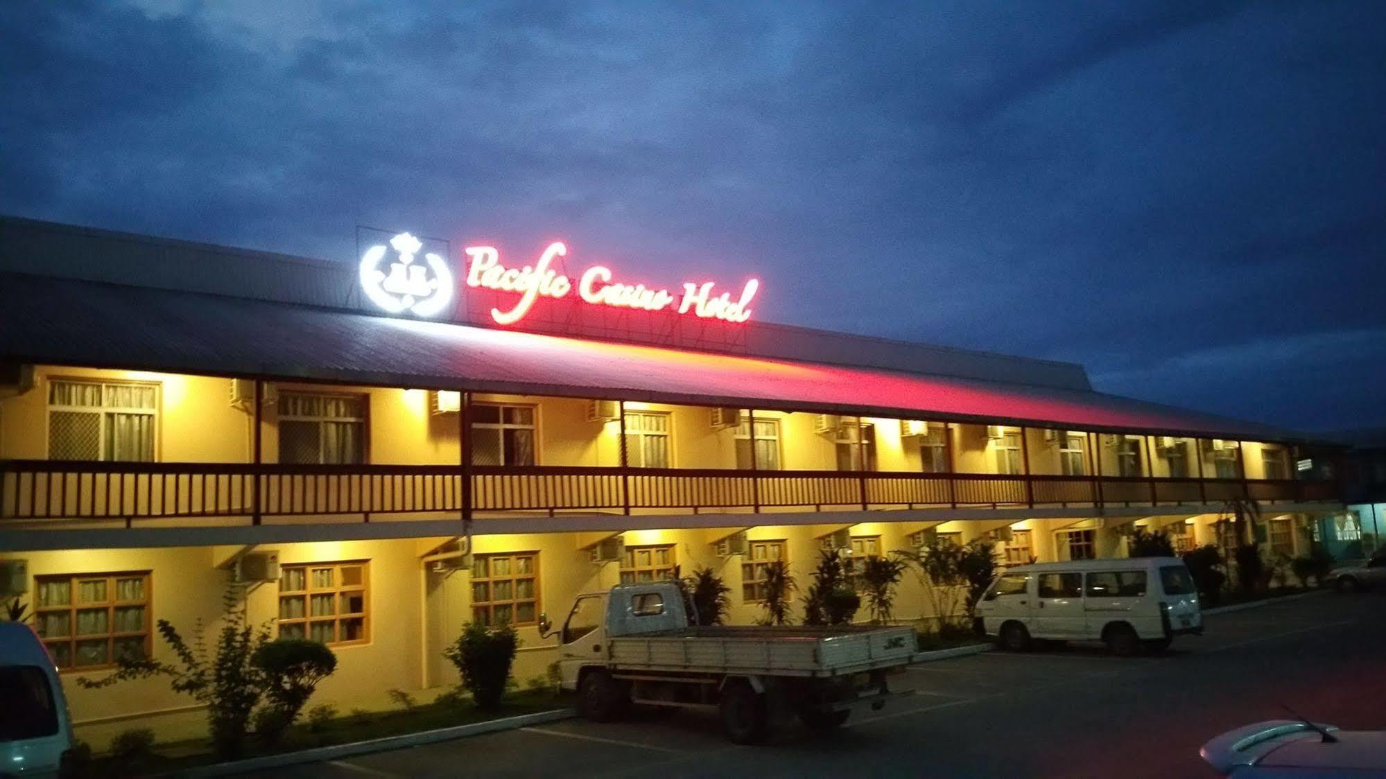 Pacific Crown Hotel Honiara Zewnętrze zdjęcie