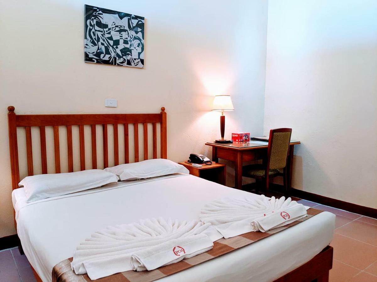 Pacific Crown Hotel Honiara Zewnętrze zdjęcie