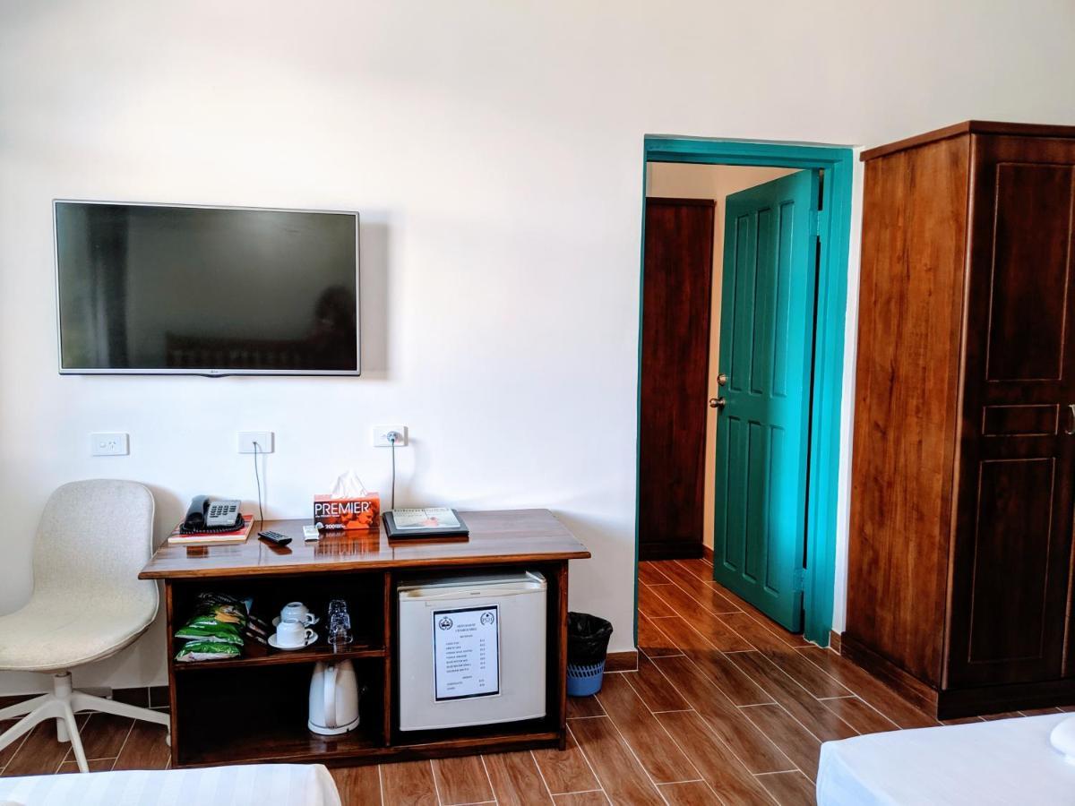 Pacific Crown Hotel Honiara Zewnętrze zdjęcie